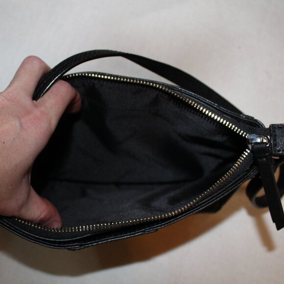 Calvin Klein Black Mercy Shoulder Bag - Picture 4 of 4